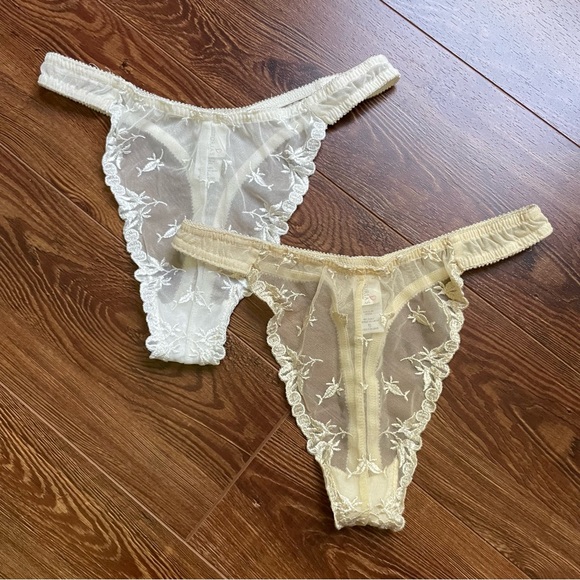 Vintage Victoria’s Secret mesh lace thong panties size small - Picture 1 of 7